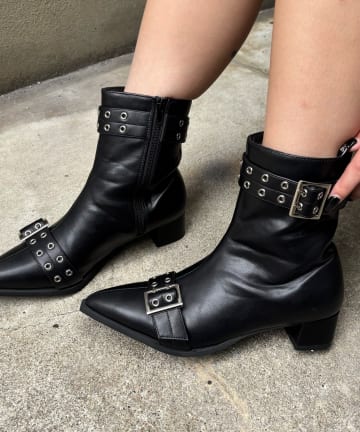 OUTLET(アウトレット) 【WHO'S WHO gallery】ダブルベルトショートブーツ