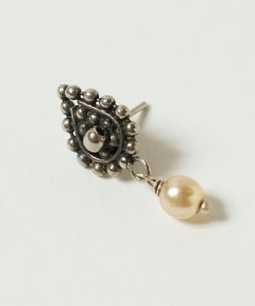 BEARDSLEY(ビアズリー) 《LA TONKINOISE》ワンサイドピアス