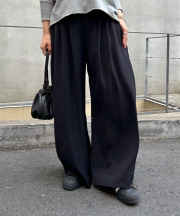 BEARDSLEY(ビアズリー) 《FRIPIER》ワイドタックパンツ