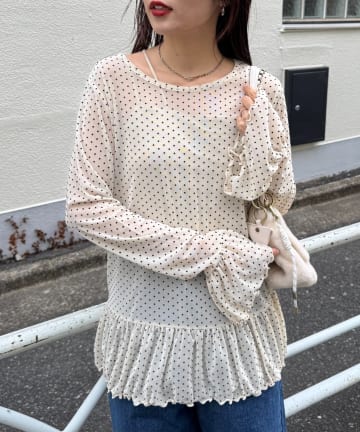 CIAOPANIC TYPY(チャオパニックティピー) 【レイヤードにおすすめ】フロッキードットチュールフリルトップス