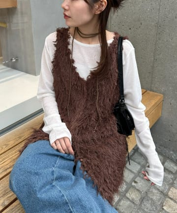 DISCOAT(ディスコート) 【umm.】チョーカー付きフェザーノースリチュニック