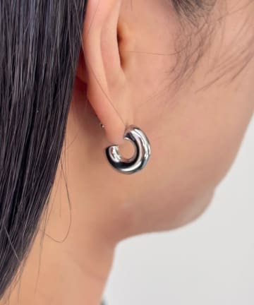 Lattice(ラティス) ＜ステンレス＞ミニフープピアス