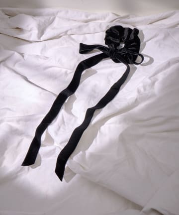 Lattice(ラティス) マルチリボン付きベロアシュシュ