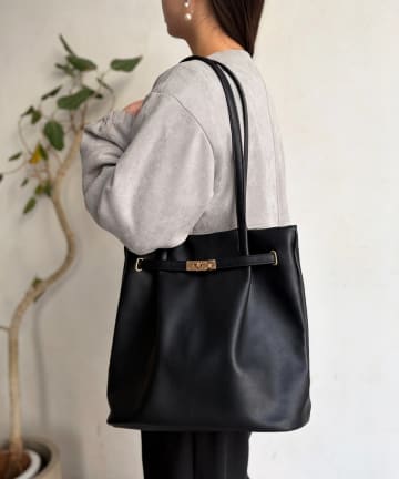 Chez toi(シェトワ) 合皮グレイスフロントベルトトート