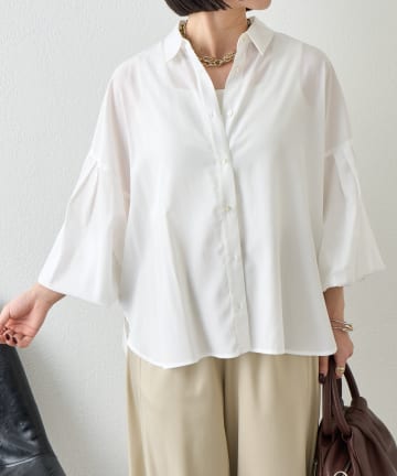 Jena　espace merveilleux(ジェナ　エスパスメルヴェイユ) 袖タックドルマンシャツ