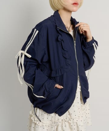 w closet(ダブルクローゼット) 【選べる丈感！Sサイズ/Mサイズ展開！】フリルナイロンブルゾン