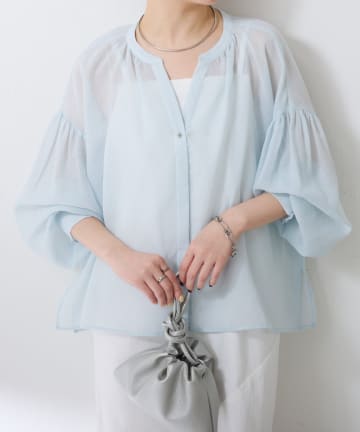 COLLAGE GALLARDAGALANTE(コラージュ ガリャルダガランテ) 【夏にも着れる】スキッパーシアーブラウス