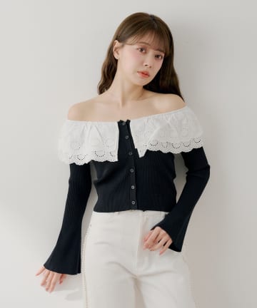 Chico(チコ) 【SALON by Chico】前後2wayダブルレースフリルオフショルニット