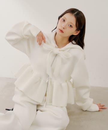 Chico(チコ) 【SALON by Chico/セットアップ対応】太リボンペプラムジップスウェット