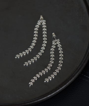 GALLARDAGALANTE(ガリャルダガランテ) レーンスイングピアス