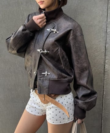 WHO’S WHO gallery(フーズフーギャラリー) ファイヤーマンショートブルゾン(フェイクレザー/デニム)