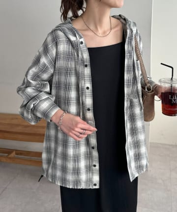 DISCOAT(ディスコート) 【Enlude】オンブレチェックフード付きオーバーシャツ