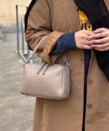 ear PAPILLONNER(イア パピヨネ) 【ほし企画】スタッズポシェット/ショルダーバッグ