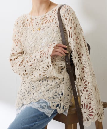 COLLAGE GALLARDAGALANTE(コラージュ ガリャルダガランテ) 【シーズンムードアップ】フラワー柄クロシェニット