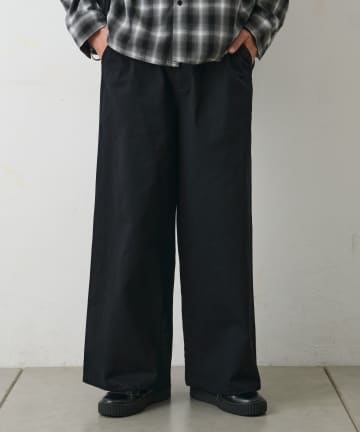 COLONY 2139(コロニー トゥーワンスリーナイン) コットンツイルバギーパンツ