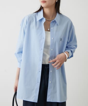 LOUNGEDRESS(ラウンジドレス) ロゴ刺繍シャツ