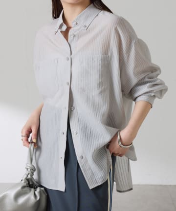COLLAGE GALLARDAGALANTE(コラージュ ガリャルダガランテ) 【端境期にぴったり】シアーストライプシャツ