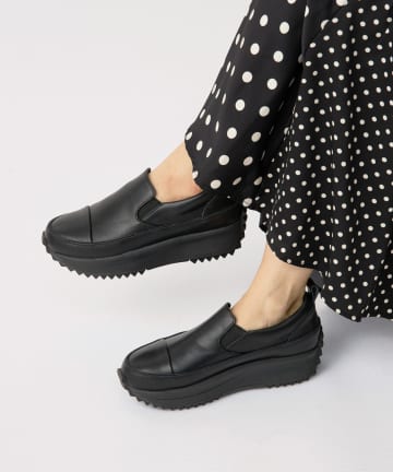 BEARDSLEY(ビアズリー) レザースリッポン《本革》