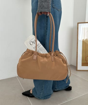 DISCOAT(ディスコート) ヌバック調ドロストボストンバッグ