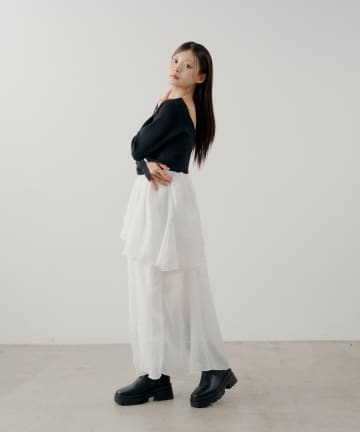 Chico(チコ) 【SALON by Chico】パール付きドッキングタックボリュームワンピース