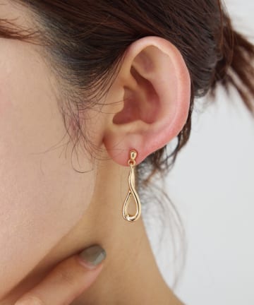 COLLAGE GALLARDAGALANTE(コラージュ ガリャルダガランテ) 【PAPILLONNER/パピヨネ】ツイストドロップピアス