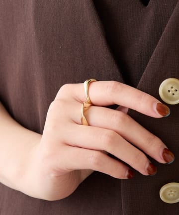 COLLAGE GALLARDAGALANTE(コラージュ ガリャルダガランテ) 【PAPILLONNER/パピヨネ】ツイスト2SETリング