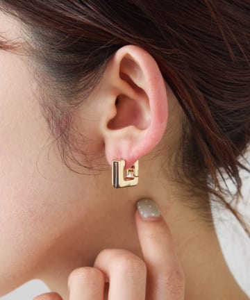 COLLAGE GALLARDAGALANTE(コラージュ ガリャルダガランテ) 【PAPILLONNER/パピヨネ】スクエアピアス