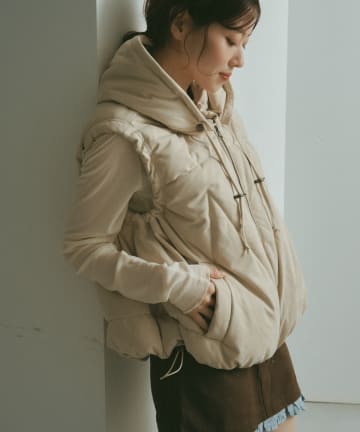 OUTLET(アウトレット) 【Kastane】フェイクスウェード中綿ベスト