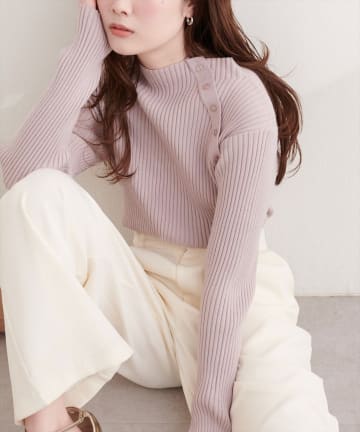 natural couture(ナチュラルクチュール) 斜めボタンプチハイリブニット