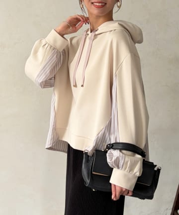 Chez toi(シェトワ) ダンボールBACKストライプ切替パーカー