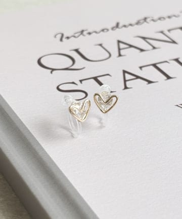 3COINS(スリーコインズ) ダブルハート樹脂イヤリング