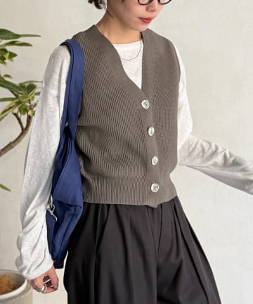 CPCM(シーピーシーエム) メタル釦コンパクトベスト