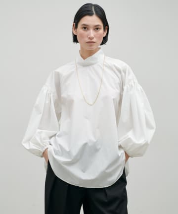 LARUTA(ラルータ) セレモニー対応可／ギャザースリーブ前後2WAYブラウス