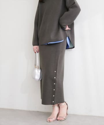 natural couture(ナチュラルクチュール) サイド釦スリットタイトニットスカート
