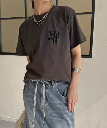 DOUDOU(ドゥドゥ) voileワンポイントフロッキーロゴTEE