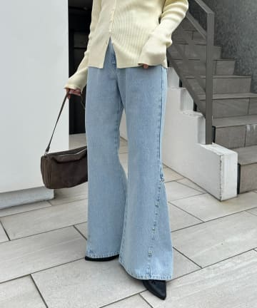 DISCOAT(ディスコート) 【umm.】スタースタッズフレアデニムパンツ