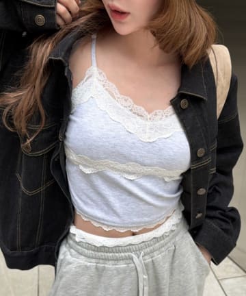 RAY CASSIN(レイカズン) パット付レースキャミ