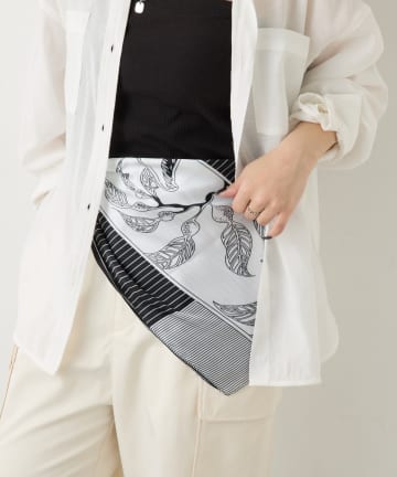 COLONY 2139(コロニー トゥーワンスリーナイン) フラワーストライプ柄スカーフ70×70