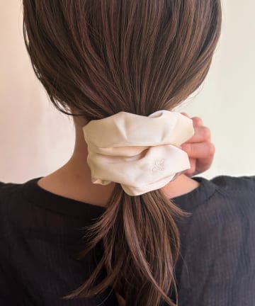 Lattice(ラティス) ロゴ入りサテンシュシュ