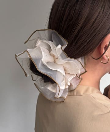 Lattice(ラティス) ストーン付きビッグシュシュ