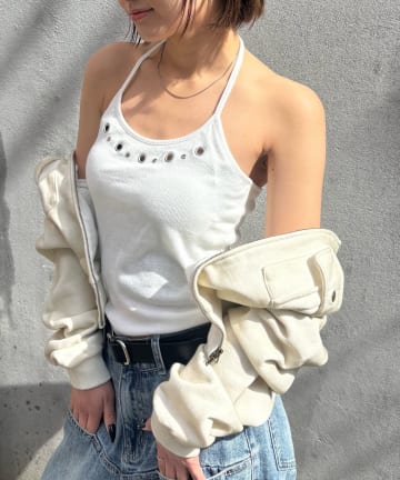 WHO’S WHO gallery(フーズフーギャラリー) カップ付きアイレットホルターキャミ