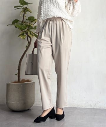 un dix cors(アンディコール) 360度ストレッチテーパードパンツ