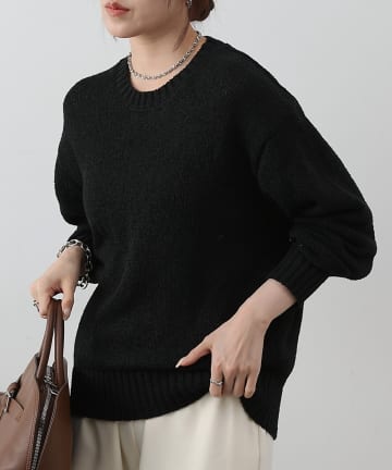 COLONY 2139(コロニー トゥーワンスリーナイン) ミニブークレクルーネックニットプルオーバー