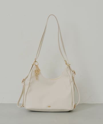 Chico(チコ) ロゴチャーム付き3wayホーボーバッグ