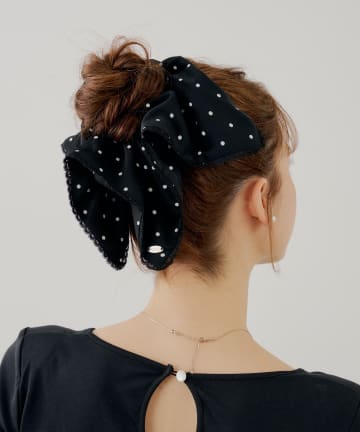 Chico(チコ) レース付きスクエアドットシュシュ