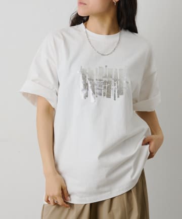 COLONY 2139(コロニー トゥーワンスリーナイン) グラフィック箔プリントTシャツ