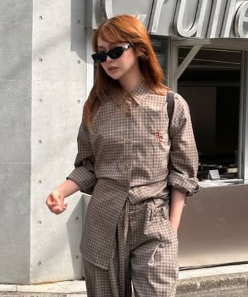 RAY CASSIN(レイカズン) 【SET UPで着られる！】オーバーサイズ胸刺繡チェックシャツ