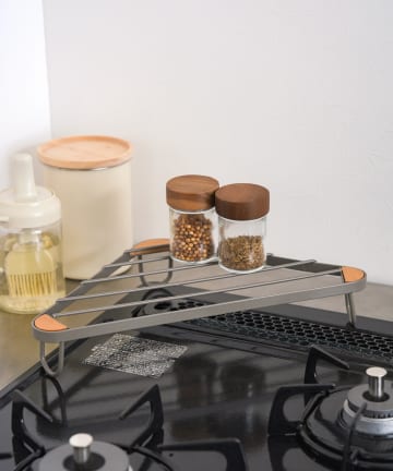 3COINS(スリーコインズ) コンロコーナーラック／KITINTO