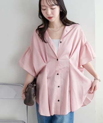 DISCOAT(ディスコート) 【着映え/WEB限定】タックデザインオーバー半袖シャツ