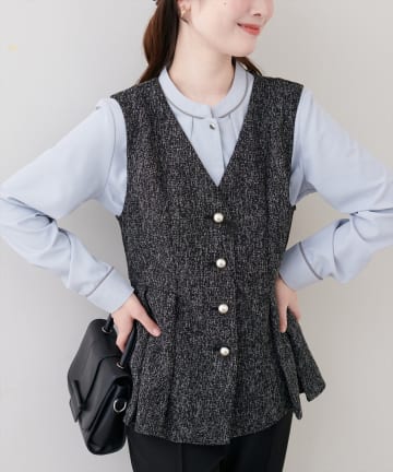 natural couture(ナチュラルクチュール) 金釦ペプラムベスト